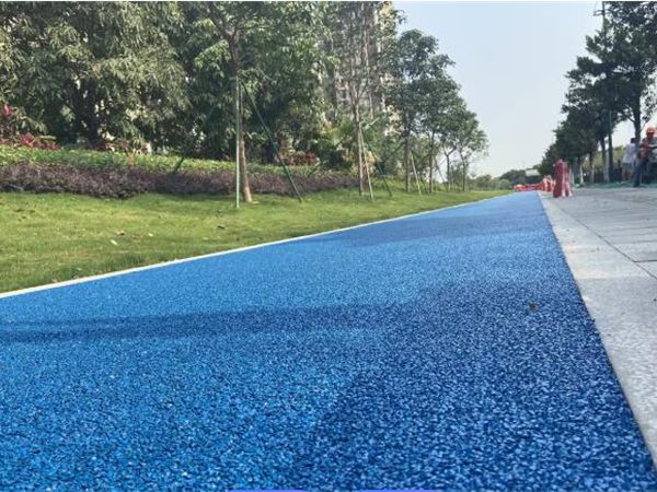 路桥透水沥青道路改造